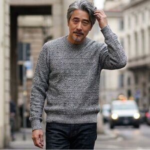 EUC GAP SZ M men’s gray crewneck textured knit sweater/bust 40”